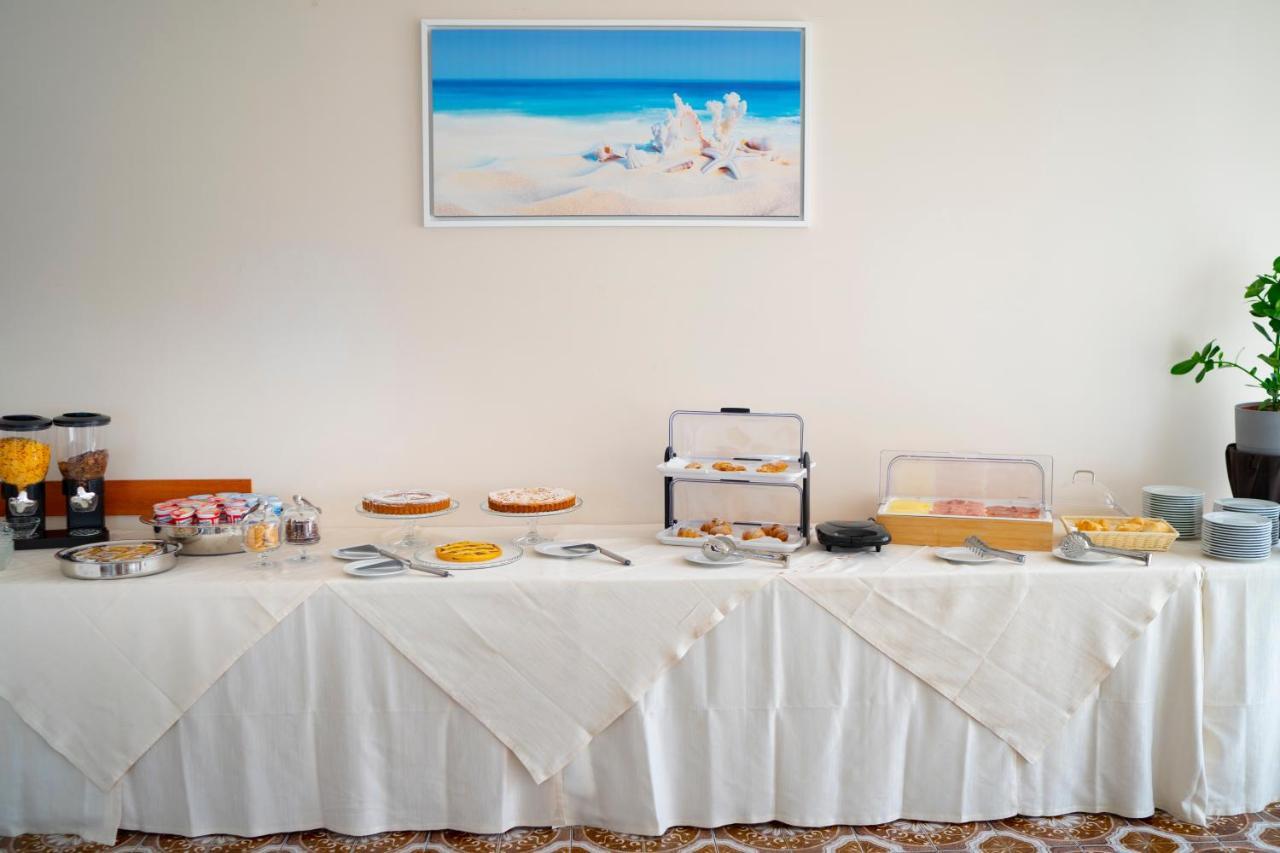 Hotel Mara リミニ エクステリア 写真
